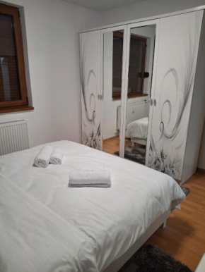 Zlata Ultracentral Rezidential Home